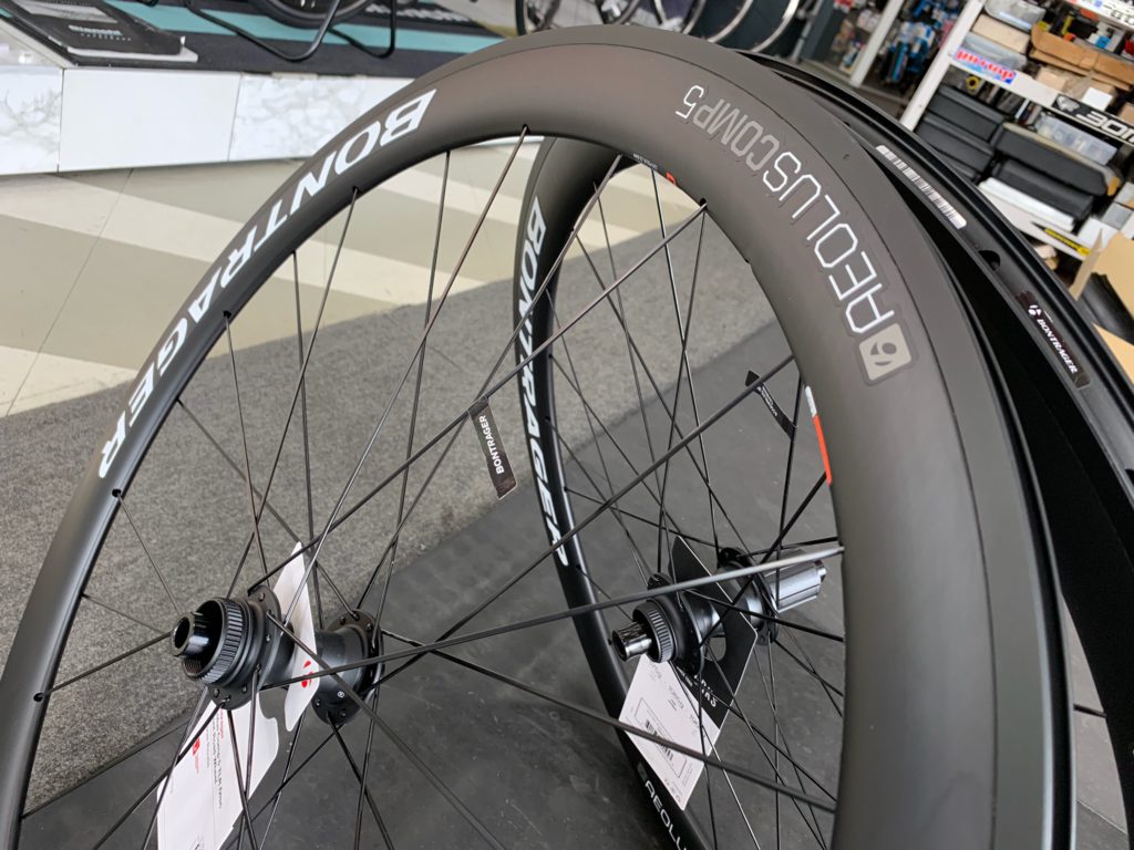 2002年春 Bontrager Aeolus Comp 5 TLR Road Wheel