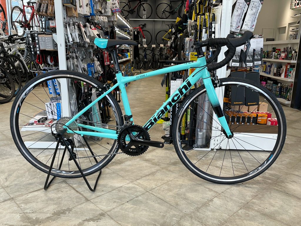 最初の Bianchi チェレステ 11速 2021SPRINTdisc サイズ50 自転車本体 