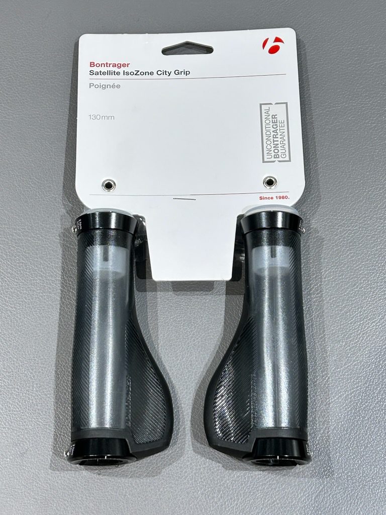 Bontrager Satellite IsoZone Grip Set